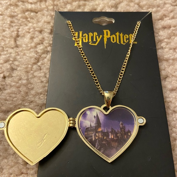 Harry Potter Locket - Picture 2 of 4